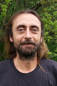 Portrait de Sébastien Brosse, enseignant-chercheur à l'Université de Toulouse