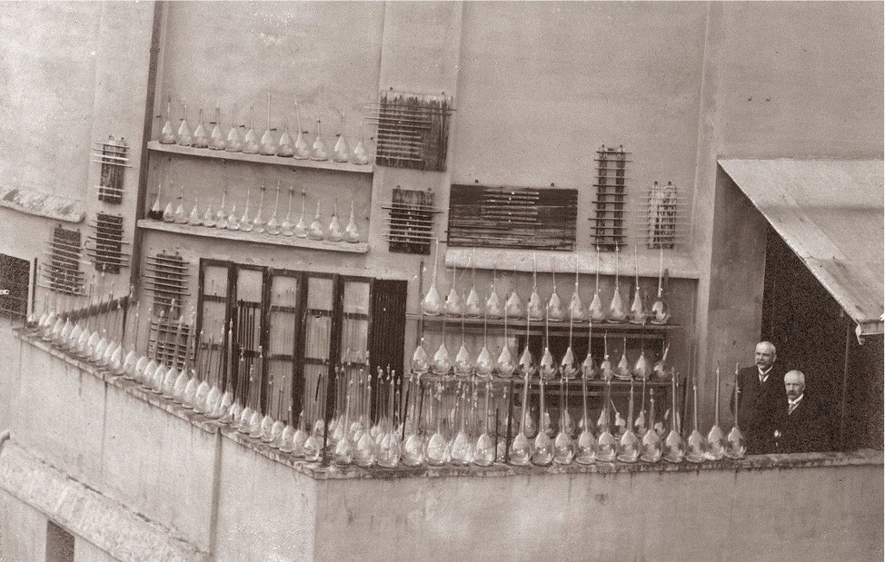 Photochimie sur les toits - Giacomo Luigi Ciamician et Paul Silber - Expériences sur les toits avec la lumière du Soleil - Archives historiques de l'Université de Bologne